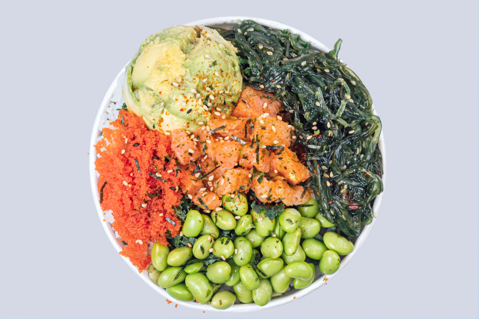 ¿Qué es un Poké Bowl? Origen, ingredientes y por qué es tan popular